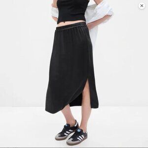 NWOT Gap Satin Midi Skirt, Black, Size Small
